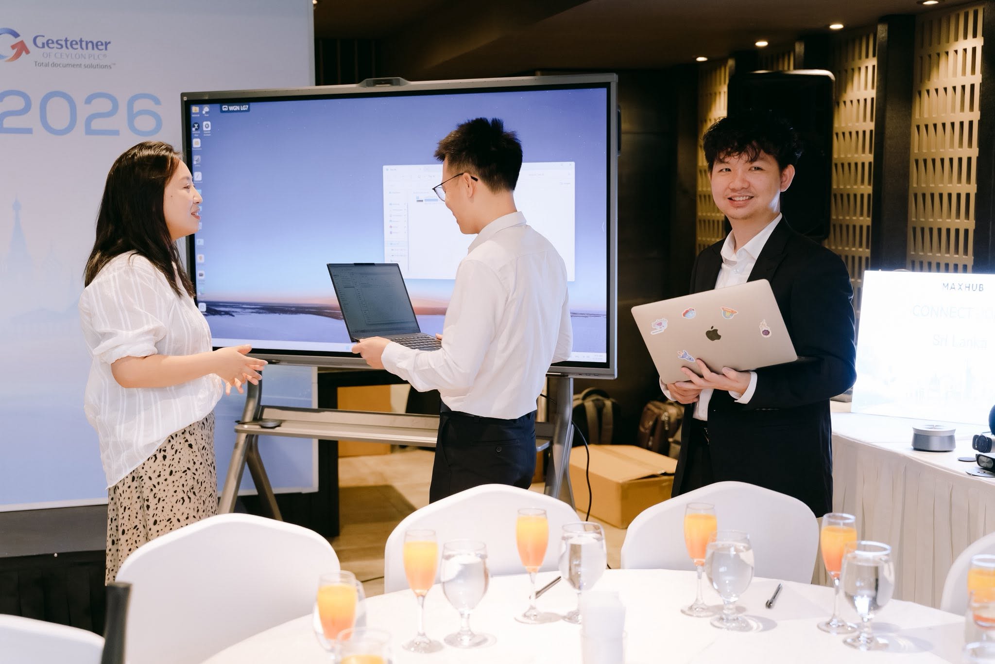Maxhub Event