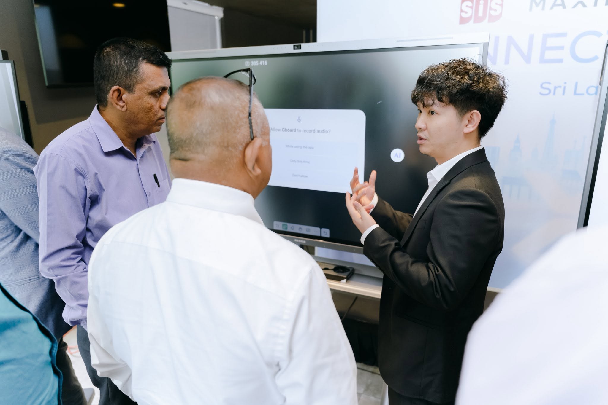 Maxhub Event